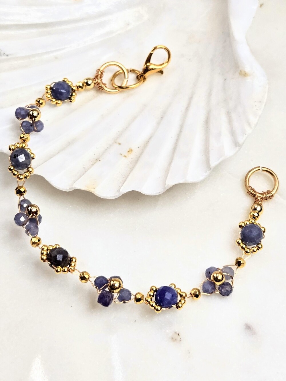 Natural Manyara Tanzanite Daisy Flowers in Handwired Artisan-Made Bracelet